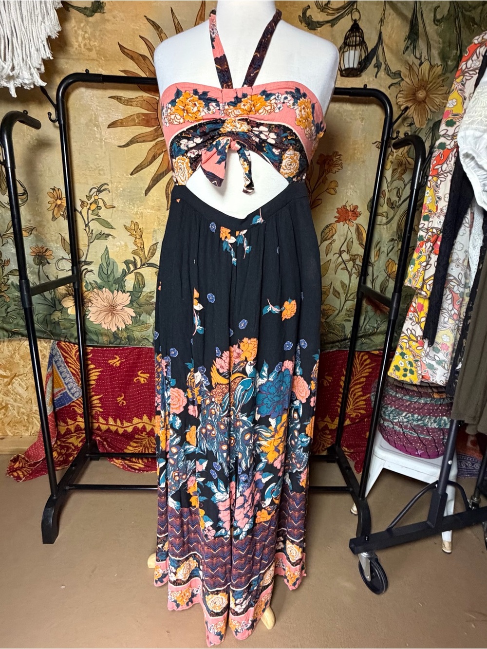 Free People Bali Birds of Paradise Halter Jumper size S - Picture 3 of 8